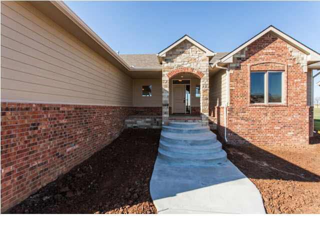 1913 Newberry, Derby, KS 67037