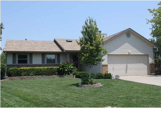 7520 Leewood Cir, Wichita, KS 67226