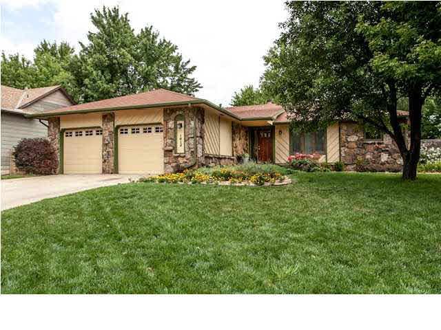 1612 E Brendonwood, Derby, KS 67037