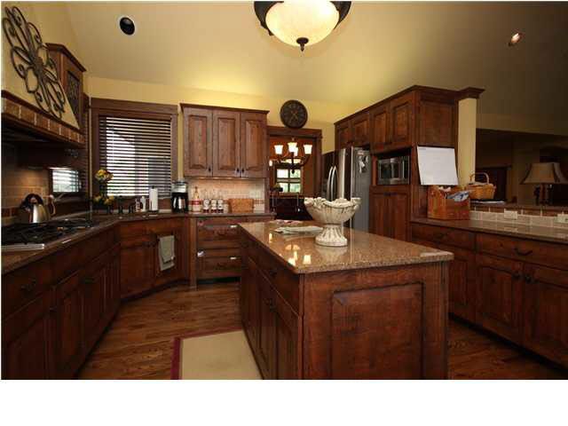 1427 Chaumont Cir, Andover, KS 67002
