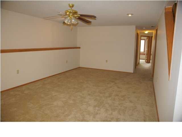 217 W Winterset Cir, Goddard, KS 67052