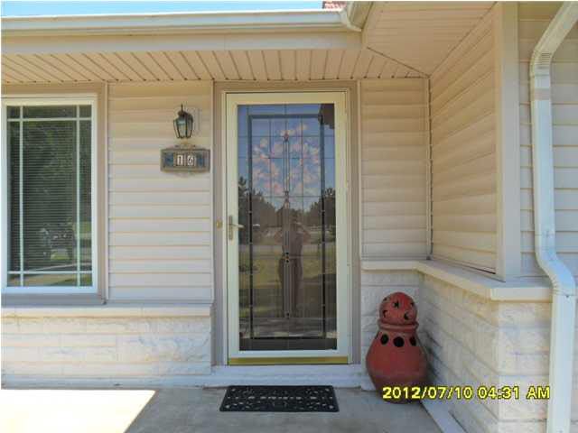 16 E Douglas Pw, Wichita, KS 67206