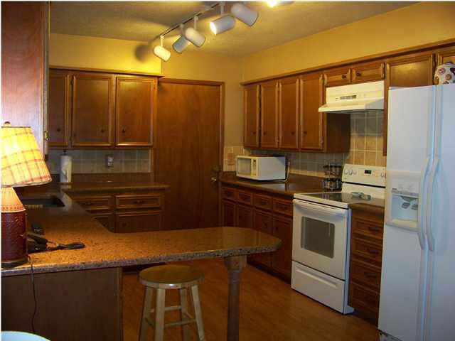1207 N Armstrong, Derby, KS 67037