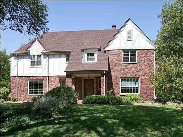 129 N Pershing, Wichita, KS 67208