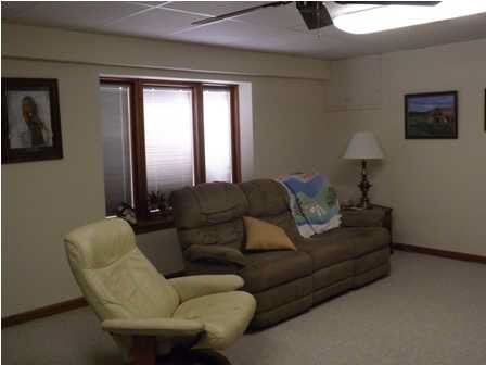 117 S Logan, Newton, KS 67114