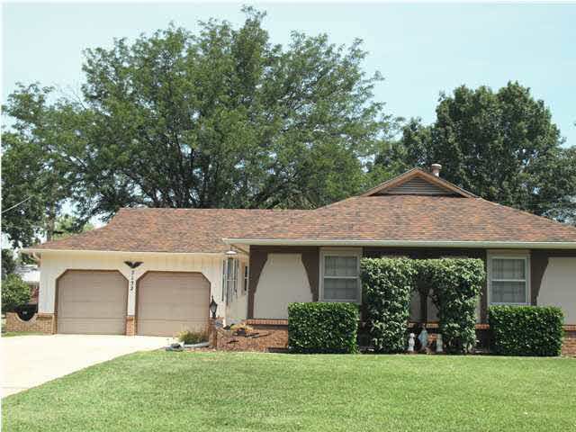 7132 E Zimmerly St, Wichita, KS 67207