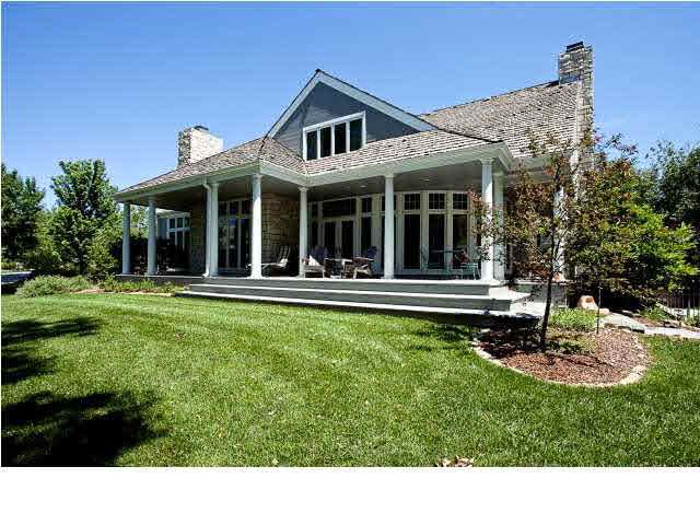 2910 N Fox Pointe Cir, Wichita, KS 67226