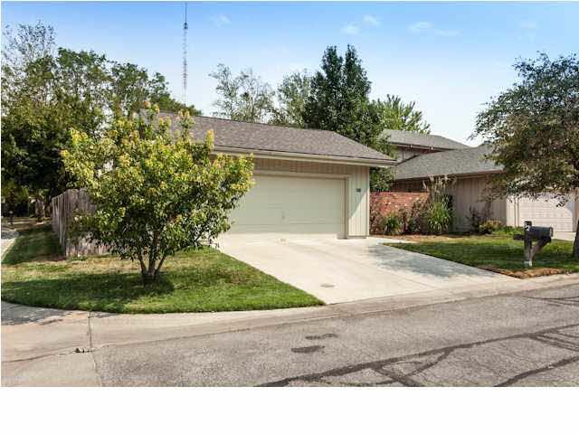 7700 E 13th St #32, Wichita, KS 67206