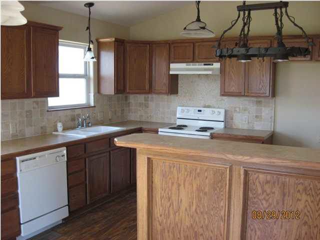 1207 E Mona, Wichita, KS 67216