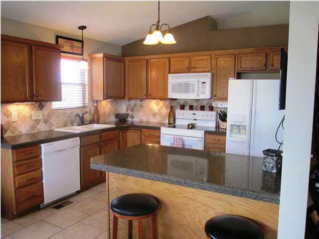 2322 S Leecrest, Wichita, KS 67209