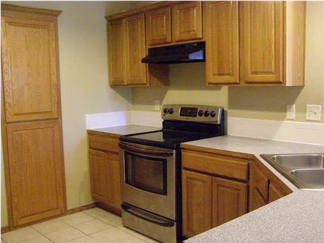 4242 N Dellrose, Wichita, KS 67220