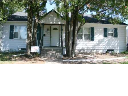 702 S Pine, Newton, KS 67114