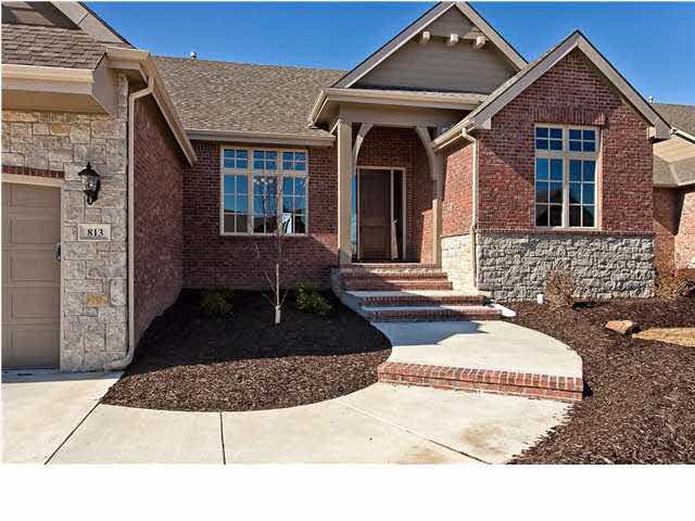 813 Fairoaks, Andover, KS 67002