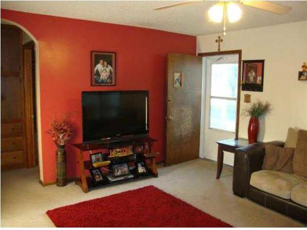 624 S Fourth, Mulvane, KS 67110