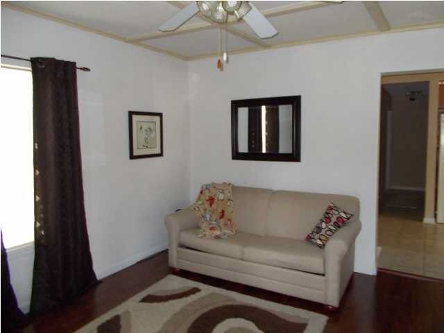 1918 Loomis, Winfield, KS 67156