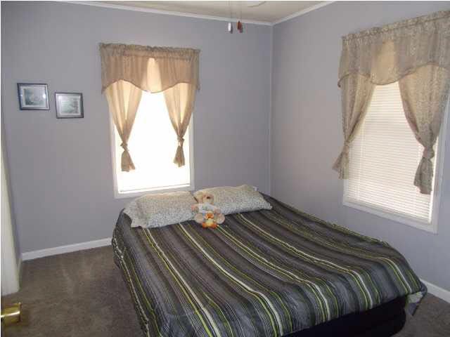 1918 Loomis, Winfield, KS 67156