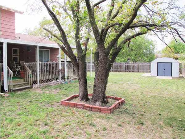 6700 E Zimmerly St, Wichita, KS 67207