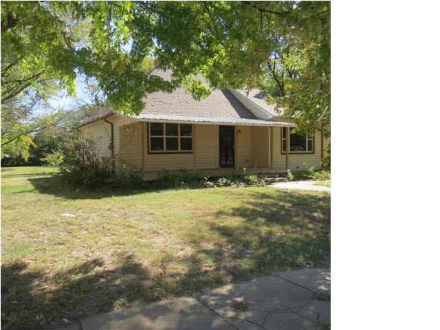 701 E Ross, Clearwater, KS 67026