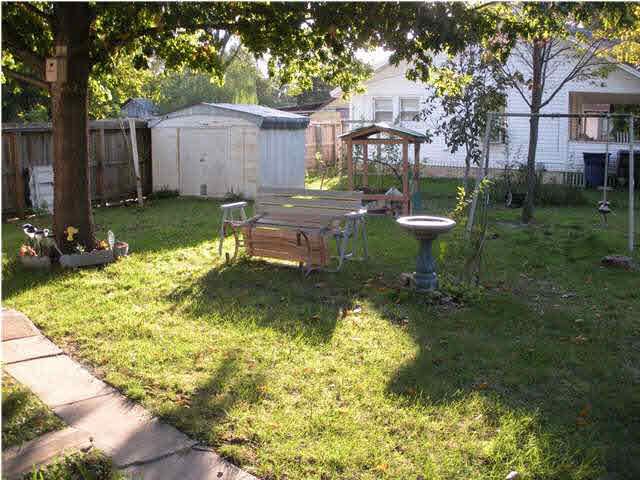 127 N Elm, Newton, KS 67114