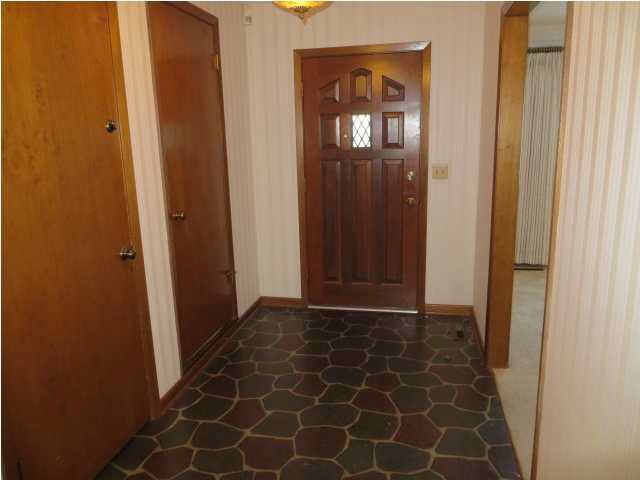 2052 N Gow, Wichita, KS 67203