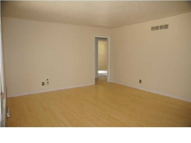 1017 S Capri, Wichita, KS 67207