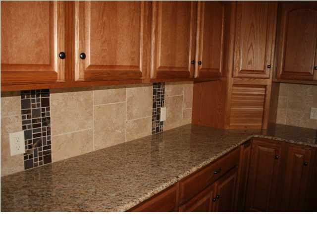 2121 Depot Cir, Newton, KS 67114