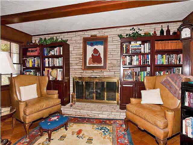 18 Willowbrook St, Wichita, KS 67207
