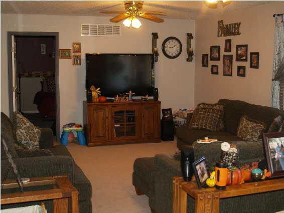 1333 N Lavern, Andover, KS 67002