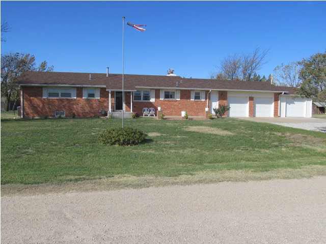 2425 S Lynnrae, Wichita, KS 67210