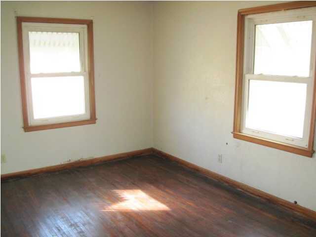 7314 E Morris St, Wichita, KS 67207