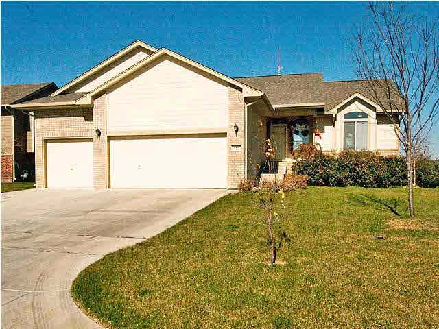 722 W Slate St, Andover, KS 67002