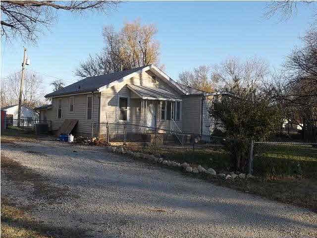 314 Mclain, Newton, KS 67114