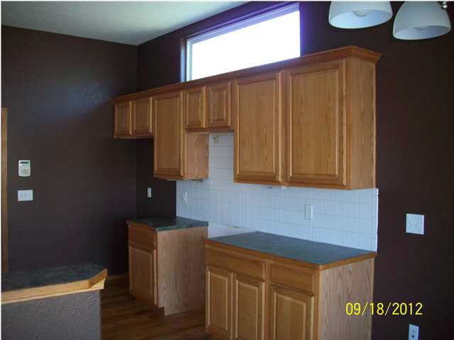 718 W Jamestown Dr, Andover, KS 67002