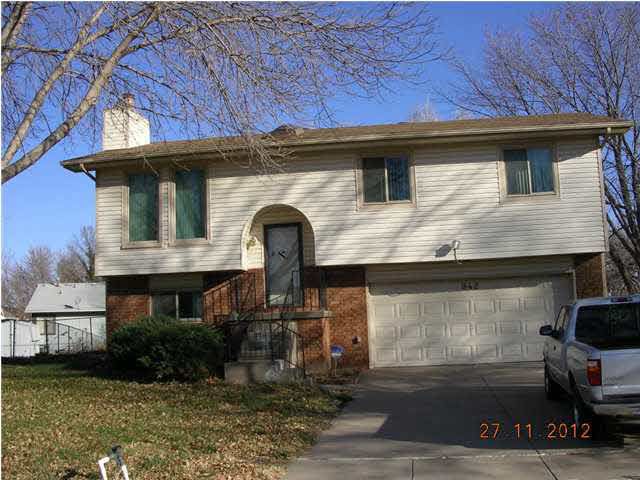 942 E 53rd South, Wichita, KS 67216