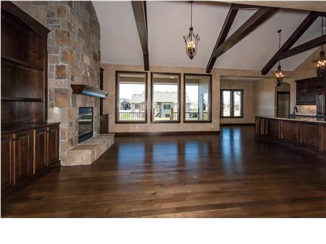 809 Fairoaks Ct, Andover, KS 67002