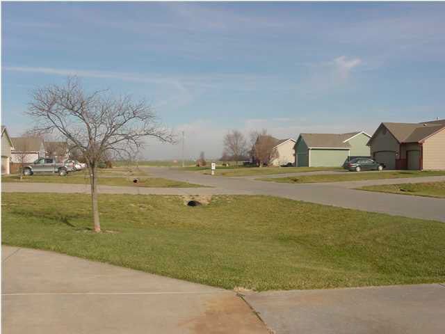 603 Austin Ln, Sedgwick, KS 67135