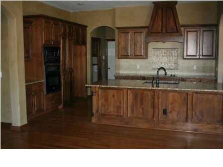 825 N Woodstone Dr, Andover, KS 67002