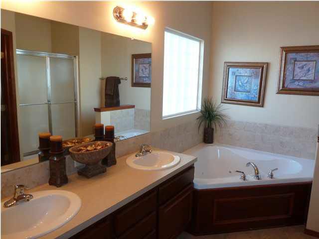 2006 E Sunset St, Goddard, KS 67052