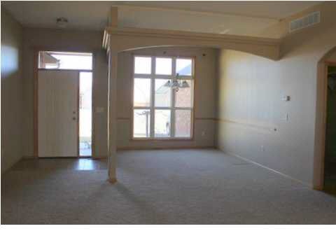 1415 E Woodbrook Ct, Derby, KS 67037