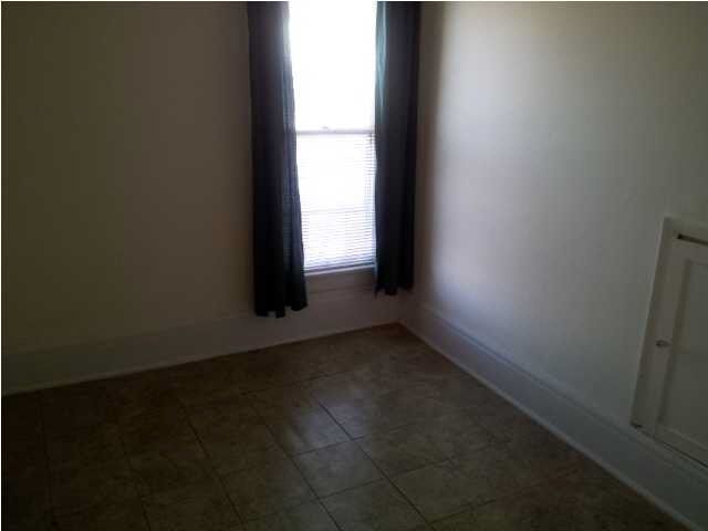 610 N East St, Leon, KS 67074
