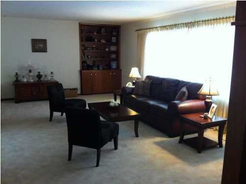 405 College, Harper, KS 67058