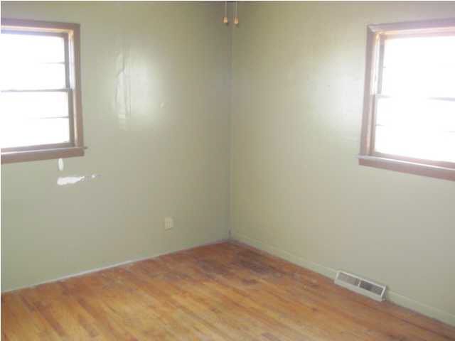 801 W Mona, Wichita, KS 67217