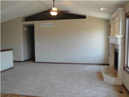 4043 Westbrook Ct, Maize, KS 67101