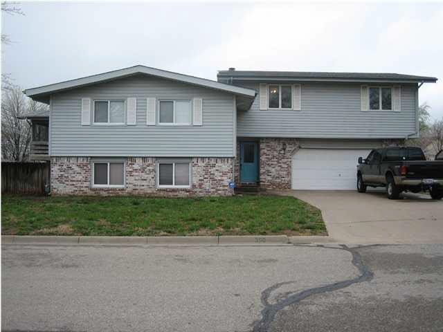 350 E Janet Ave, Clearwater, KS 67026