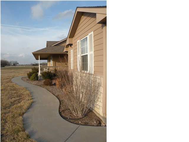 10840 N Hillside, Valley Center, KS 67147