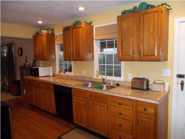 421 E 14th, Winfield, KS 67156