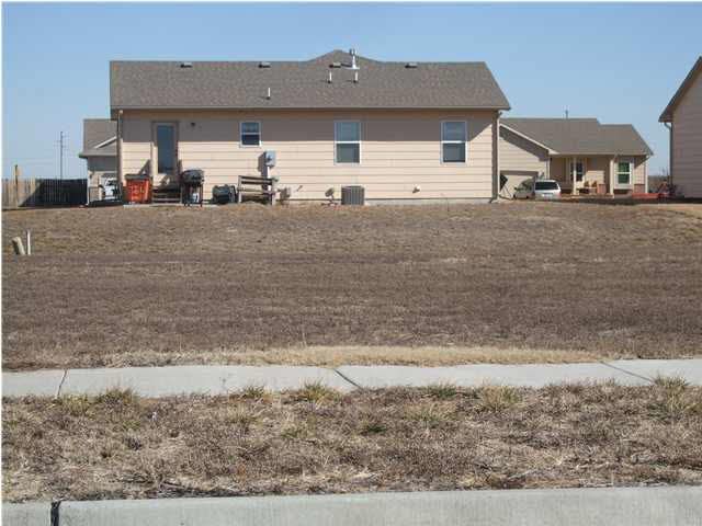 621 S Longbranch, Maize, KS 67101