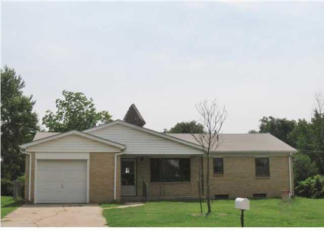 1805 N B St, Wellington, KS 67152