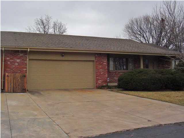 8 E Saint Cloud Pl, Wichita, KS 67230