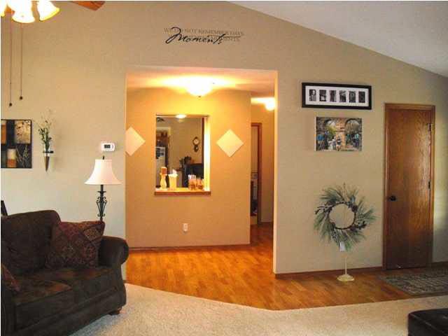 1528 E Rose Ln, Andover, KS 67002
